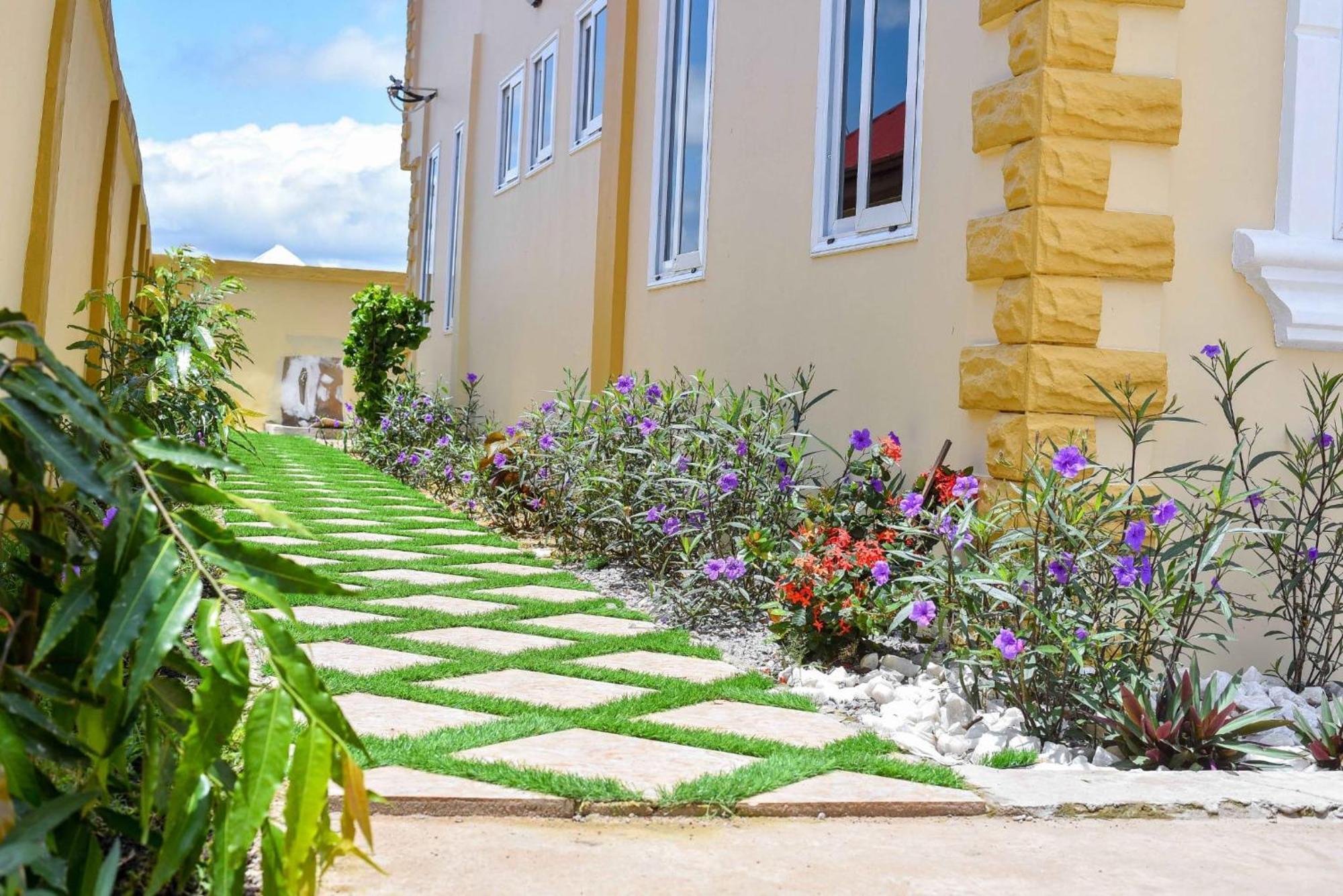 Seyramz Palace - Free Airport Pick Up - High Speed Starlink Wifi - Car Rental Tamale Luaran gambar