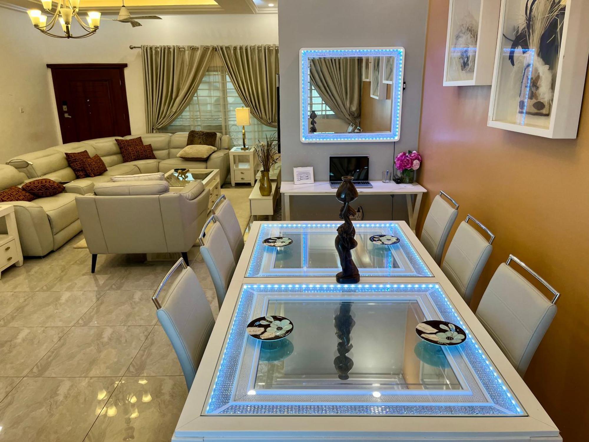 Seyramz Palace - Free Airport Pick Up - High Speed Starlink Wifi - Car Rental Tamale Luaran gambar